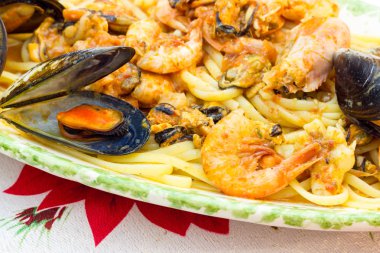 King ile lezzetli makarna karides