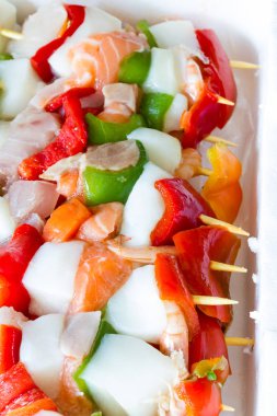 Balık ve sebze kebap