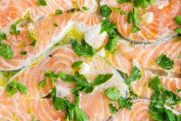 Lachs im Ofen garen Stockbild