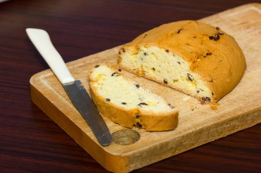 Çörek çikolata gevreği ile