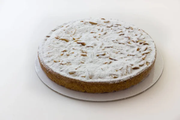 Bolo de creme com pinhões — Fotografia de Stock