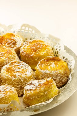 Reçelli tatlı çörek