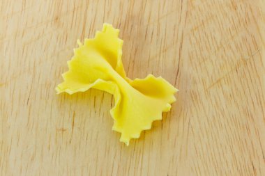 Farfalle makarna ev yaptı