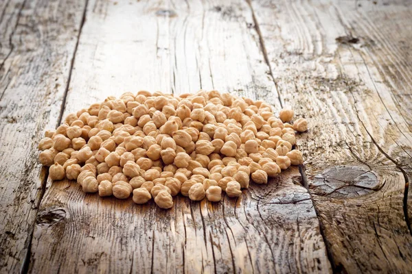 有機ひよこ豆を表示します。 — ストック写真