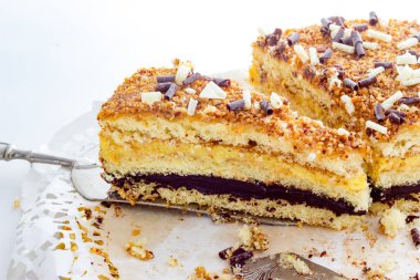 Fındık kremalı pasta