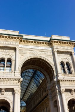 Milano 'daki Vittorio Emanuele galerisi