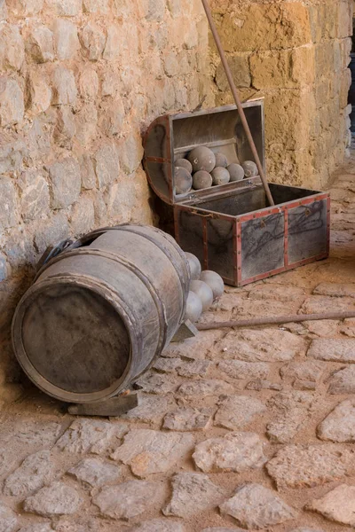 Cañón de bronce antiguo en Ibiza — Foto de Stock