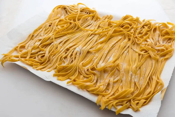 Bolonia original pasta casera tagliatelle — Foto de Stock