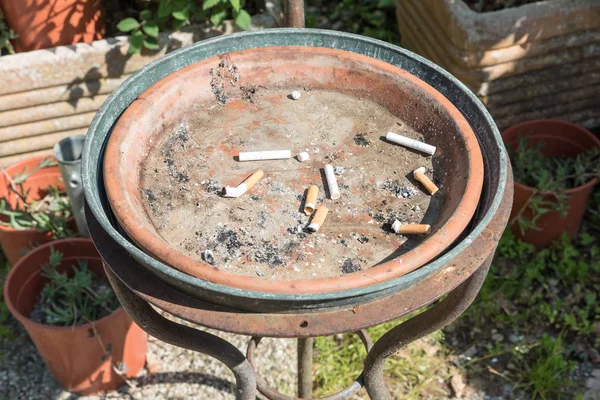 Garden ashtray view — Stock Photo, Image