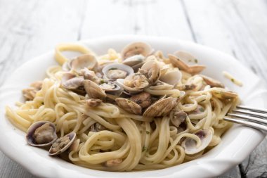 istiridye ile spagetti