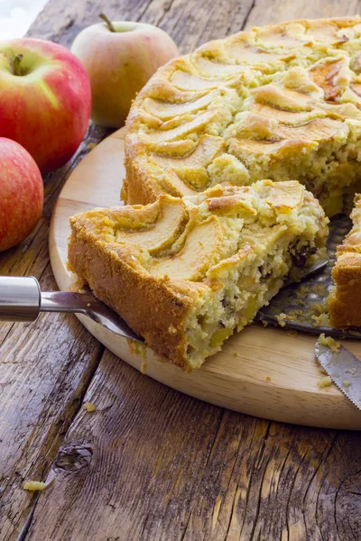Sabroso pastel de manzana casero —  Fotos de Stock