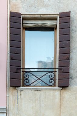 Treviso eski windows