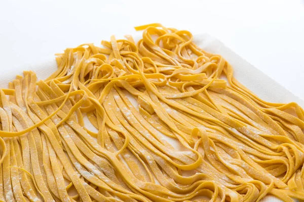 Болонья Оригінальна Homemade tagliatelle pasta — стокове фото