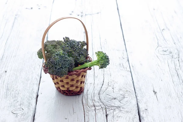 Basket with Broccoli — Stock Photo, Image