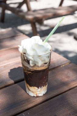 Sicilya Granitası 'ndan sütlü ve sütlü kahveye.