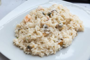 Deniz ürünleri ile lezzetli risotto