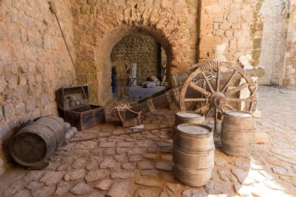 Cañón de bronce antiguo en Ibiza — Foto de Stock