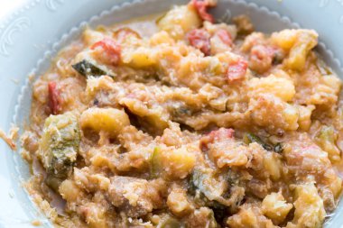 Peynirli sebze çorbası