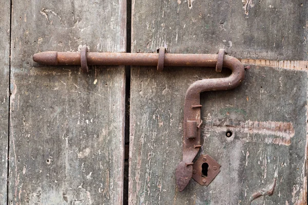 Antique and rusty latch — Stock Photo, Image