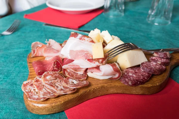 Selection of cold cuts and cheeses from Trentino — 스톡 사진
