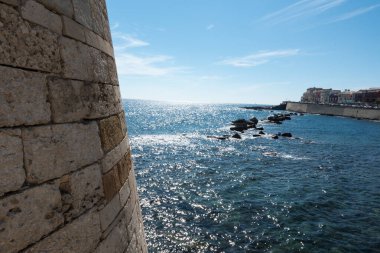 Sicilya 'daki Syracuse deniz manzarası