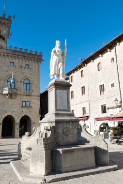 San Marino Rimini 'nin yolları ve binaları