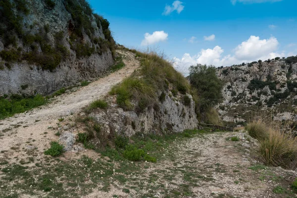 西西里山上的小路 — 图库照片