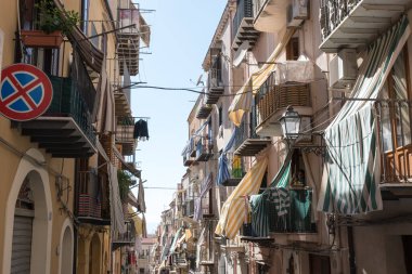 Cefal Sicilya İtalya görüşü