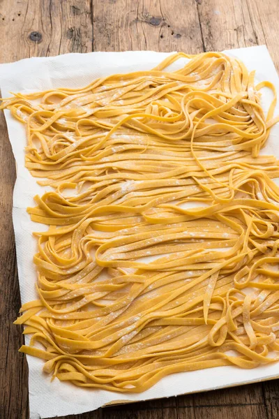 Bolonia Original Pasta Casera Tagliatelle — Foto de Stock