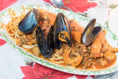 Spagetti Deniz Manzaralı