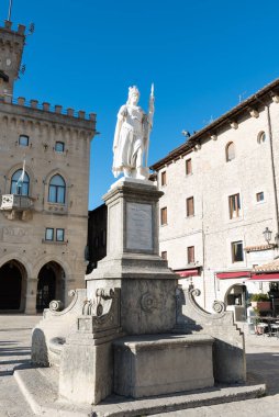 San Marino Rimini 'nin yolları ve binaları