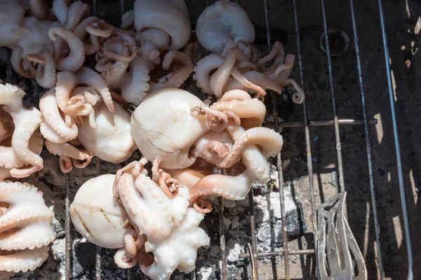 Cooking Grilled Polyps — Stock Photo, Image