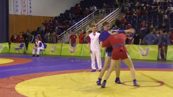 Orenburg, Rússia - 13 de março de 2016: Competições de meninos Sambo . — Vídeo de Stock