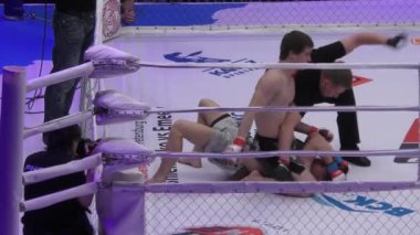 Orenburg, Rusya Federasyonu - 27 Mayıs 2016: Mma savaşçıları rekabet uluslararası turnuvada M-1 Challenge 66 