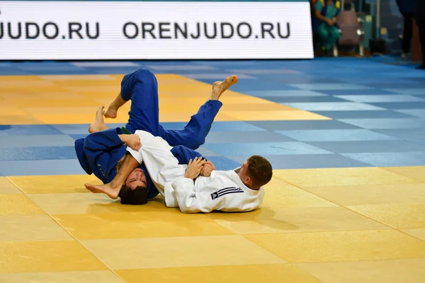 オレンブルク, ロシア連邦 - 2016 年 10 月 21 日: 少年柔道の競争 — ストック写真