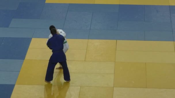 Orenburg, Rússia - 21 de outubro de 2016: Meninos competem em Judô — Vídeo de Stock