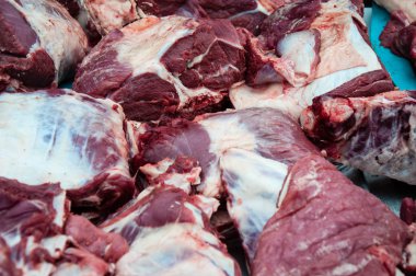 Çarşı içinde satılan taze et