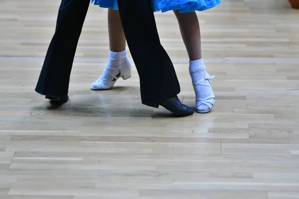 Legs of a dancing girl — Stock Photo, Image