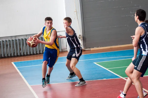 オレンブルク, ロシア連邦 - 2015 年 5 月 15 日: 男子バスケット ボール — ストック写真