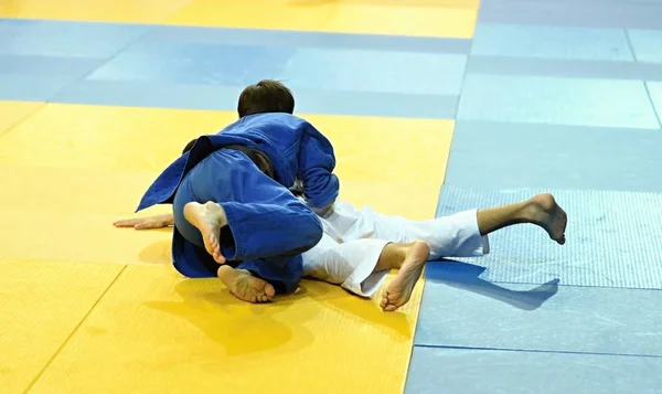 Băieții concurează în Judo — Fotografie, imagine de stoc