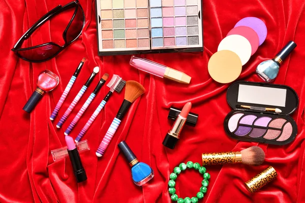 Cosmetics make up women — Stock Photo, Image