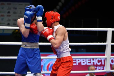 Orenburg, Rusya Federasyonu-Mayıs 7, 2017 yıl: çocuklar boksörler rekabet