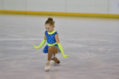 Orenburg, Rusya Federasyonu - 20 Şubat 2017 yıl: kız rekabet Artistik Patinaj