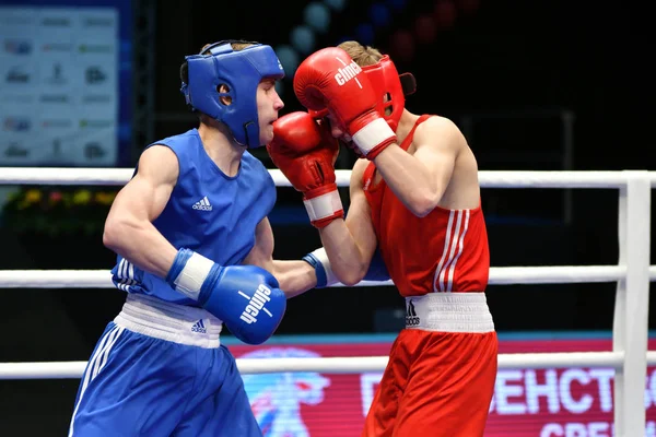 Orenburg, Rusland-7 mei 2017 jaar: jongens boxers concurreren — Stockfoto