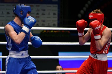 Orenburg, Rusya Federasyonu-Mayıs 7, 2017 yıl: çocuklar boksörler rekabet