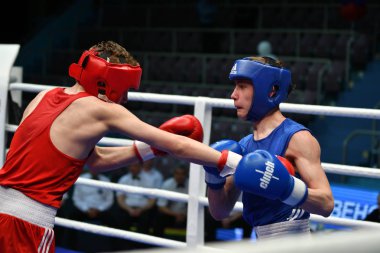 Orenburg, Rusya Federasyonu-Mayıs 7, 2017 yıl: çocuklar boksörler rekabet