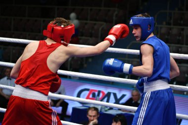 Orenburg, Rusya Federasyonu-Mayıs 7, 2017 yıl: çocuklar boksörler rekabet