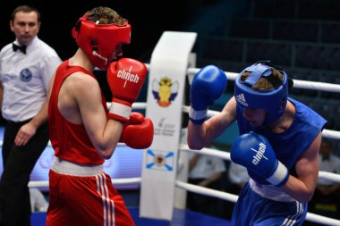 Orenburg, Rusya Federasyonu-Mayıs 7, 2017 yıl: çocuklar boksörler rekabet