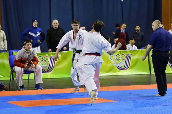 Orenburg, Rusya Federasyonu - 5 Şubat 2017 yıl: Boys rekabet içinde karate 