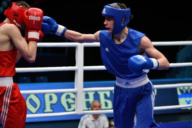 Orenburg, Rusya Federasyonu-Mayıs 7, 2017 yıl: çocuklar boksörler rekabet